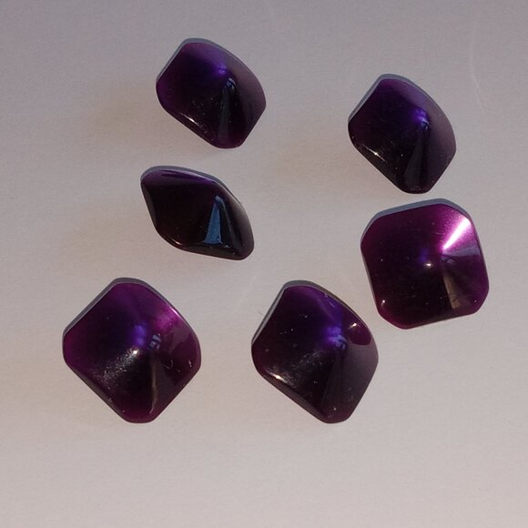 6 Purple Vintage Sewing Buttons - Picture 10 of 12